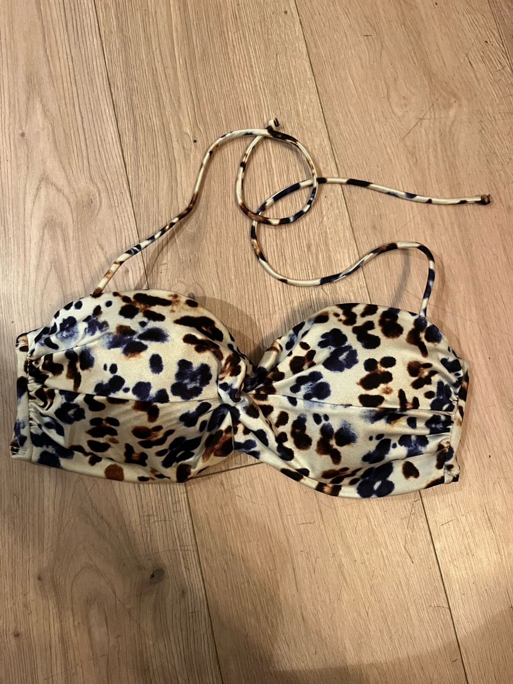 VS Bikini top 34D